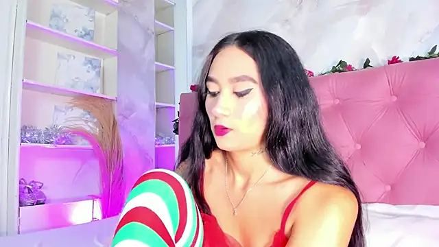 Snapshot of Nicolqueen_ chatting on November 25, 11:10 am Nicolqueen online show from November 25, 11:10 am