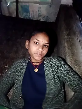 Idhika Jha online show from December 5, 1:03 am