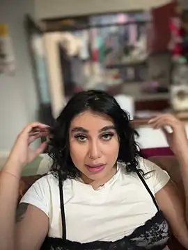 Sophie Dreamss online show from October 30, 8:20 pm