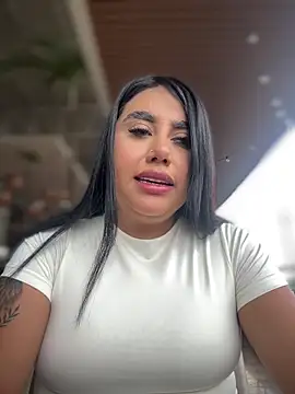 Snapshot of Sophie_Dreamss chatting on December 17, 7:42 pm Sophie Dreamss online show from December 17, 7:42 pm