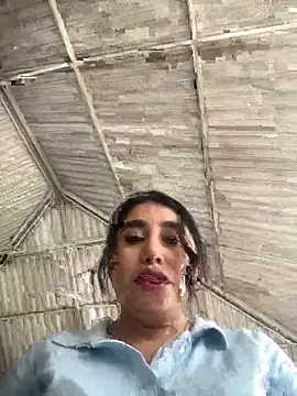 Snapshot of Sophie_Dreamss chatting on February 14, 9:55 pm Sophie Dreamss online show from February 14, 9:55 pm