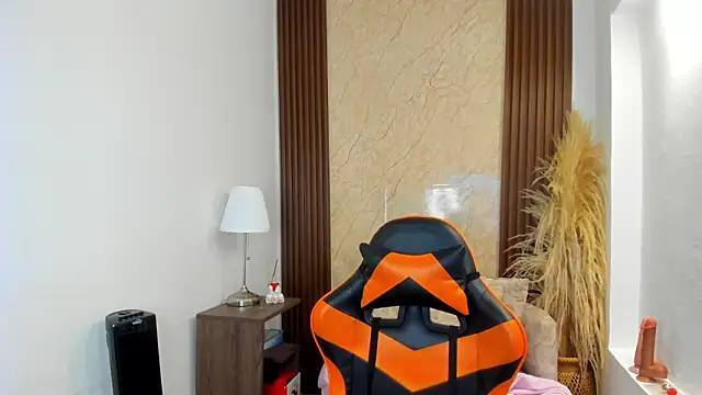 Thais kim online show from March 4, 4:02 pm