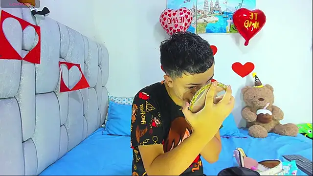 christopher Hot online show from February 11, 6:57 pm