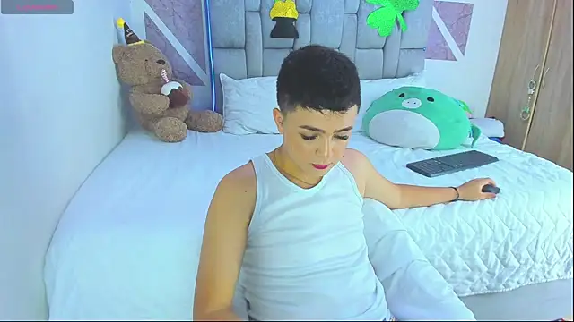 christopher Hot online show from March 23, 8:35 pm