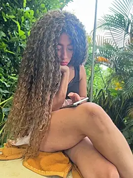 Snapshot of roxyrougee chatting on June 29, 12:05 pm roxyrougee online show from June 29, 12:05 pm