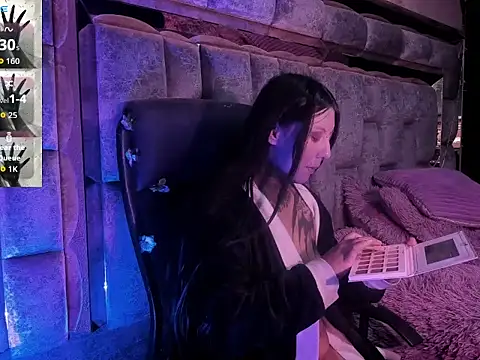 missashlyrosette online show from January 13, 10:04 pm