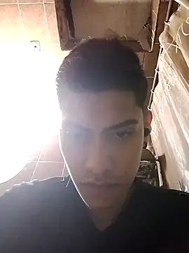 aispuro8505 online show from September 22, 8:05 am