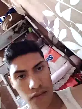 aispuro8505 online show from October 6, 4:26 pm