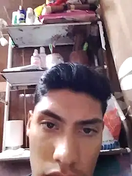 aispuro8505 online show from October 8, 7:06 am