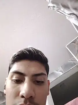 aispuro8505 online show from March 11, 7:14 am