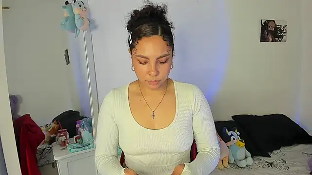 ViolettaMiller  online show from April 8, 1:11 pm