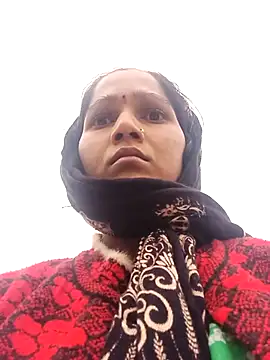 Snapshot of Jooli_xx chatting on October 29, 2:47 am Jooli xx online show from October 29, 2:47 am