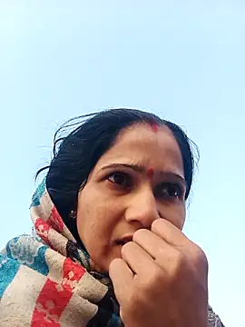 Snapshot of Jooli_xx chatting on November 16, 2:06 am Jooli xx online show from November 16, 2:06 am