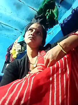 Jooli xx online show from February 6, 2:53 pm