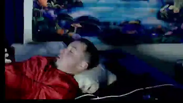 Snapshot of YoBlezz chatting on November 13, 6:23 am YoBlezz online show from November 13, 6:23 am