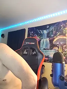 Snapshot of YoBlezz chatting on November 23, 10:48 am YoBlezz online show from November 23, 10:48 am