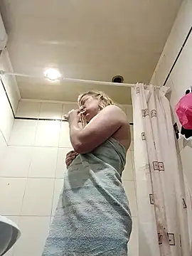 Snapshot of LiluLiluLilu chatting on September 16, 6:03 am LiluLiluLilu online show from September 16, 6:03 am