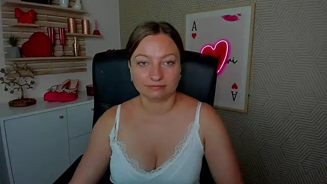 Snapshot of angelaSamt chatting on June 26, 5:34 am angelaSamt online show from June 26, 5:34 am