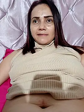 Snapshot of Amanda39 chatting on September 28, 11:21 pm Amanda39 online show from September 28, 11:21 pm