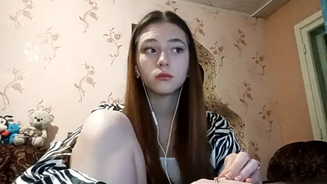 Sophiecuttie online show from September 30, 1:27 pm