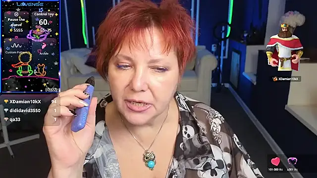 Kira Kenett online show from September 13, 8:08 pm