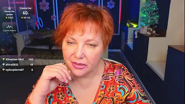 Snapshot of Kira_Kenett chatting on December 15, 3:27 pm Kira Kenett online show from December 15, 3:27 pm