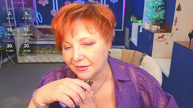 Snapshot of Kira_Kenett chatting on December 17, 1:50 pm Kira Kenett online show from December 17, 1:50 pm