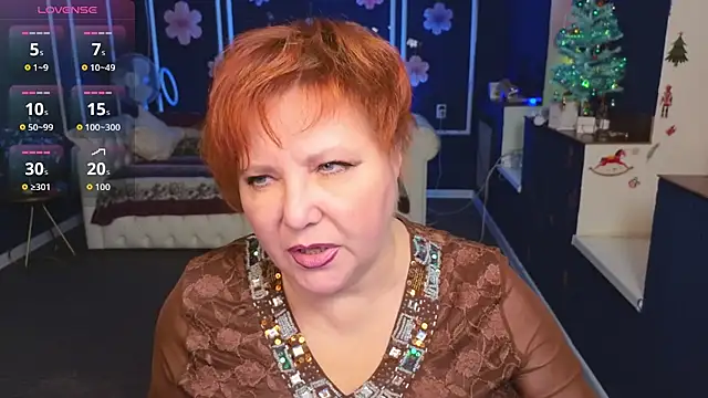 Snapshot of Kira_Kenett chatting on December 22, 8:33 am Kira Kenett online show from December 22, 8:33 am