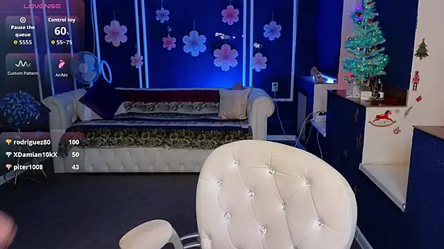 Snapshot of Kira_Kenett chatting on January 18, 2:59 am Kira Kenett online show from January 18, 2:59 am