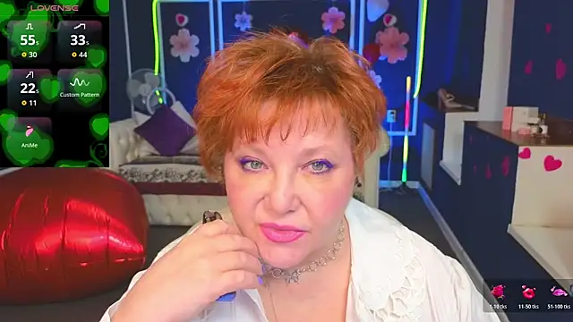 Snapshot of Kira_Kenett chatting on February 19, 6:20 am Kira Kenett online show from February 19, 6:20 am