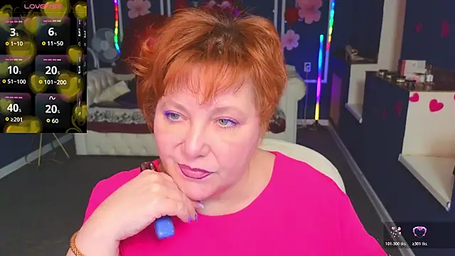 Snapshot of Kira_Kenett chatting on February 21, 5:36 pm Kira Kenett online show from February 21, 5:36 pm