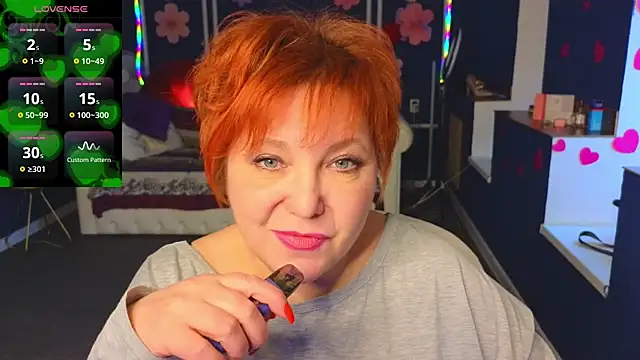 Snapshot of Kira_Kenett chatting on March 2, 12:12 pm Kira Kenett online show from March 2, 12:12 pm