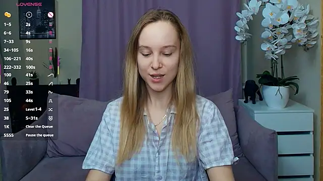 SoonMoor online show from March 27, 6:29 pm