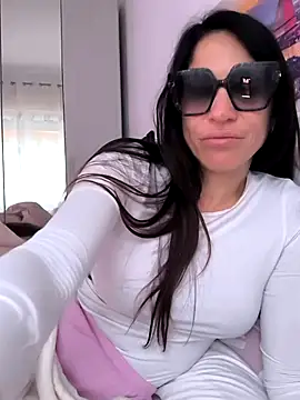 sexy7883 online show from February 18, 6:59 am