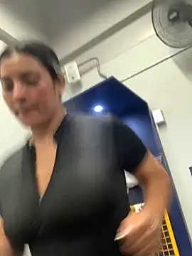 Snapshot of Berta_arevalo_blsd chatting on November 22, 2:10 am Berta arevalo blsd online show from November 22, 2:10 am