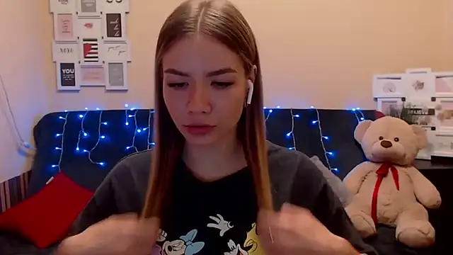 aSingleOne online show from February 12, 7:53 pm