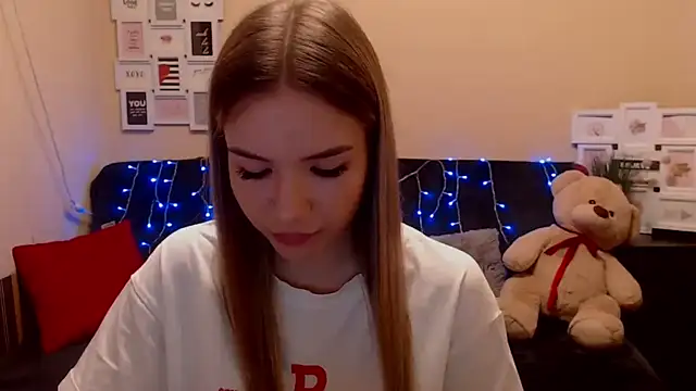 aSingleOne online show from February 15, 4:03 pm