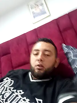 angelitocalientico online show from January 12, 2:33 pm