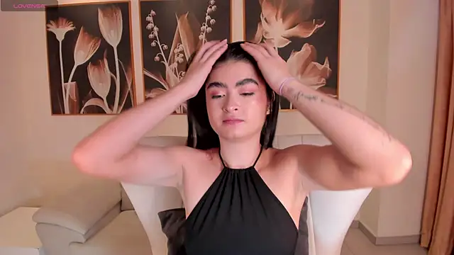 Snapshot of LucyWeiss_ chatting on November 9, 6:50 pm LucyWeiss online show from November 9, 6:50 pm