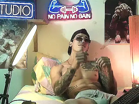 Strongcockfitness online show from November 4, 7:13 pm