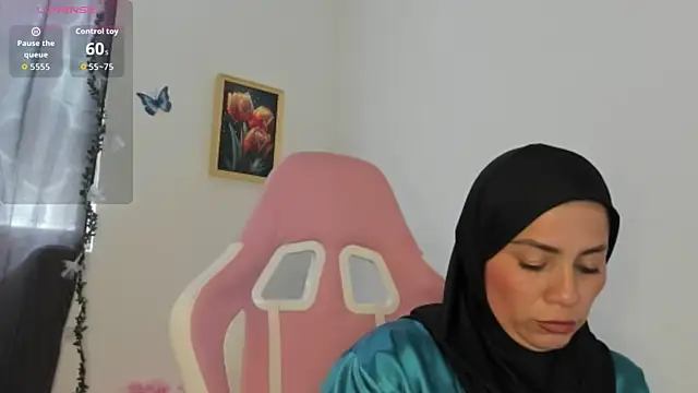 Snapshot of dalila_kemur chatting on October 22, 3:45 pm dalila kemur online show from October 22, 3:45 pm