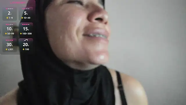 Snapshot of dalila_kemur chatting on November 10, 11:09 am dalila kemur online show from November 10, 11:09 am