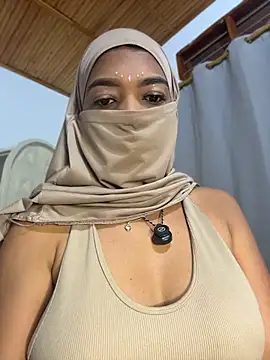 Snapshot of Yuli_arabic chatting on May 30, 7:22 pm Yuli arabic online show from May 30, 7:22 pm