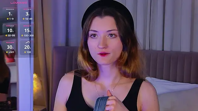 LillySvon online show from April 13, 4:45 pm