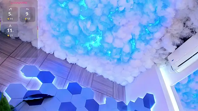 RoxyLior online show from October 15, 7:25 pm