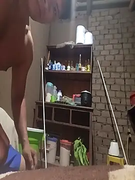 Snapshot of Gustavo1135e chatting on November 24, 2:33 am Gustavo1135e online show from November 24, 2:33 am