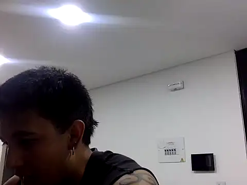 KianxxTeach online show from April 16, 1:28 am