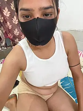 Snapshot of Sex_Queen_aaraya chatting on May 11, 10:21 am Sex Queen aaraya online show from May 11, 10:21 am