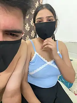Snapshot of Sex_Queen_aaraya chatting on June 11, 6:39 pm Sex Queen aaraya online show from June 11, 6:39 pm
