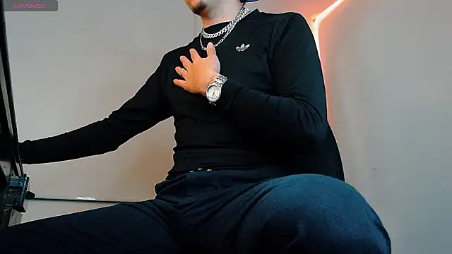 liamty luxor online show from February 7, 6:28 am